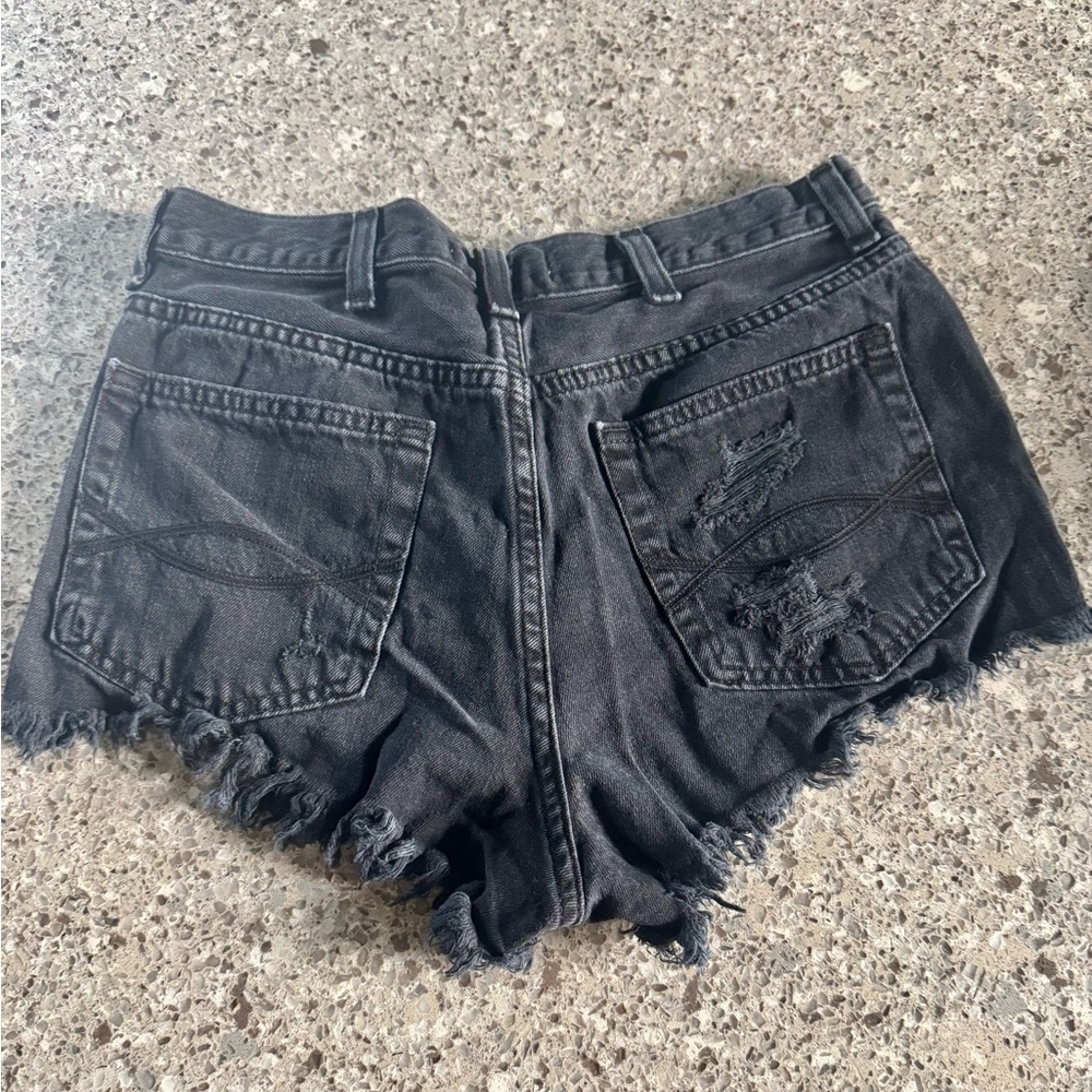 Abercrombie & Fitch l Black Denim l Distressed Shorts - Size 4/27W - Picture 3 of 8